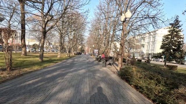 Краснодар. Улица Красная. 26.01.2023. Иду. Без комментариев.