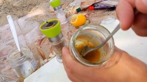 Горчично-медовый соус к салату из рукколы и помидор