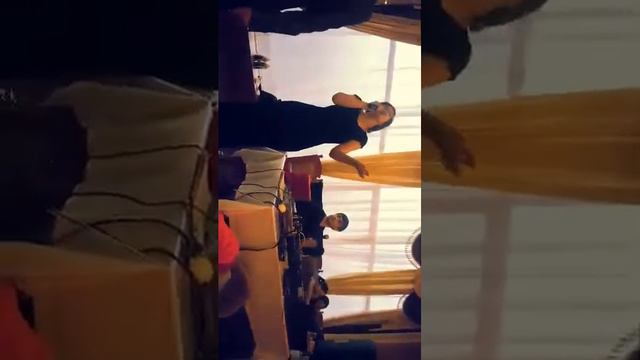 НА СВАДЬБЕ У СВОЕЙ РОДНОЙ ПЕСНЯ ДАГЕСТАН ЛЕЙЛА ШАХ СУЛТАН! смотреть онлайн