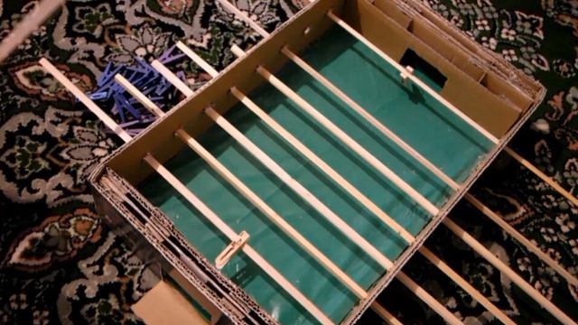 Как сделать настольный футбол из картона! смотреть онлайн