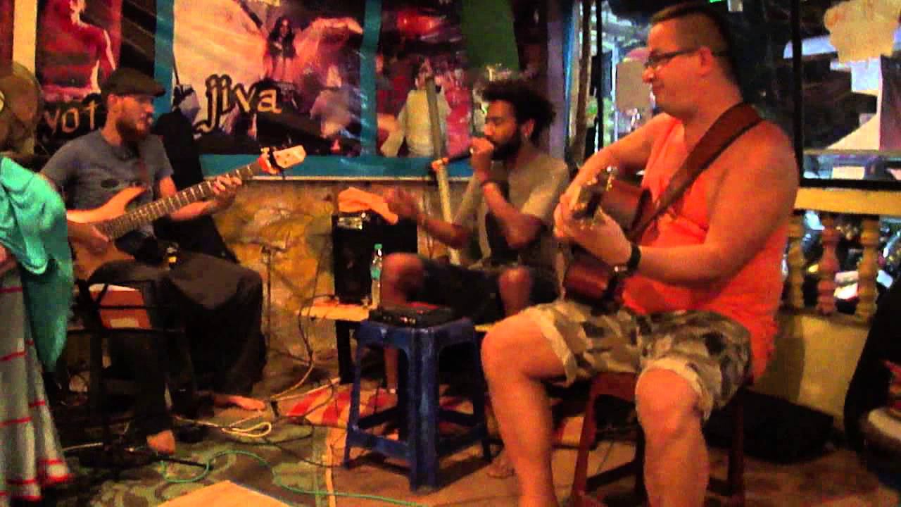 облака с роланом