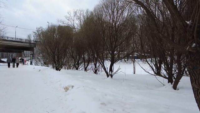 Ветеран войны лихо осадил гопников в автобусе... То, что случилось на следующий день - шокировало.. смотреть онлайн