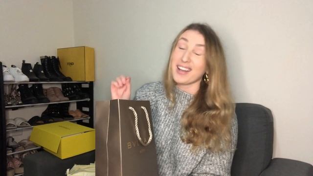 UNBOXING 2 NEW BAGS! | Bvlgari Serpenti Forever bag & Prada Panier Bucket bag | Laine’s Reviews смотреть онлайн