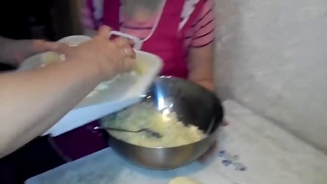 добавляем адыгейский сыр в начинку для пирога смотреть онлайн