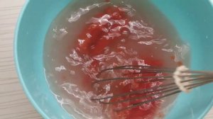 Как быстро и вкусно засолить красную икру? Солим икру горбуши!