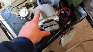 Посудомоечная машина Бош Bosch не сливает воду.Ремонт.