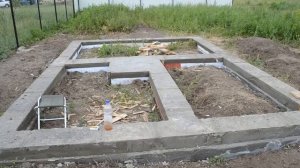 Ленточный малозаглублённый фундамент под баню.