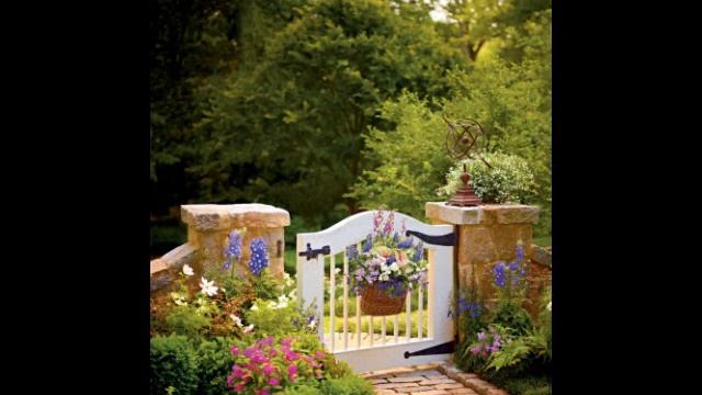 КРАСИВЫЕ И СКАЗОЧНЫЕ КАЛИТКИ В ТВОЁМ САДУ / beautiful gates in your garden ? смотреть онлайн