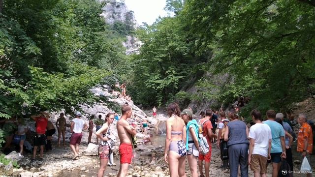 Морской бой у ванны молодости в Большом каньоне Крыма смотреть онлайн