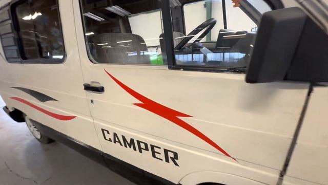 Renault Traffic Camper смотреть онлайн