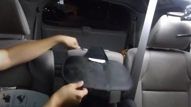 How-To Video: Installing Your Baby Car Mirror (Giggling Monkey) смотреть онлайн