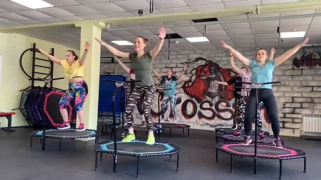 Танцевальная тренировка Jumpingfitness ?