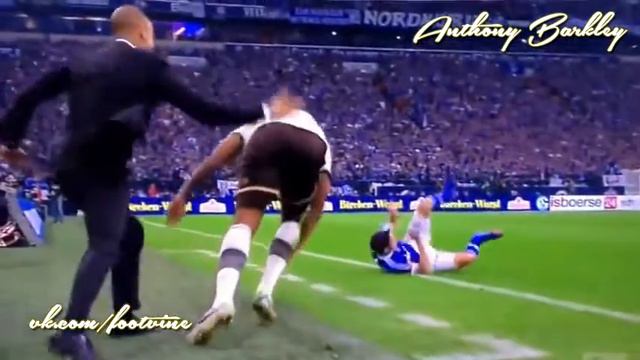 Пеп Гвардиола жарит Жером Боатенг смотреть онлайн