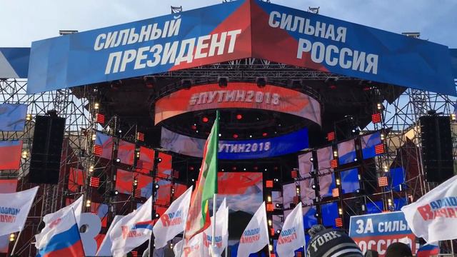 Не пытайтесь и не пробуйте приближаться к нам с мечом!