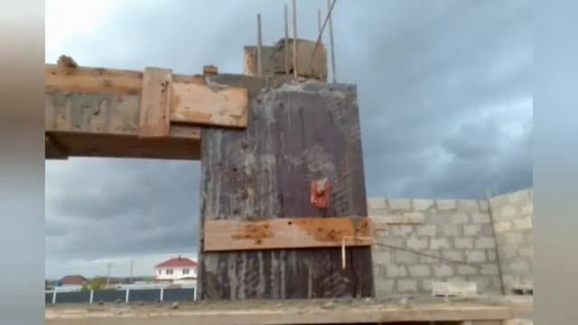 Змеи не дремлют,будте бдительны! 