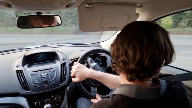 FORD KUGA 2.0 TDCi Zetec 2WD 5dr Manual Diesel SUV in Frozen White YC15GHD 78,791 miles £9,895 смотреть онлайн