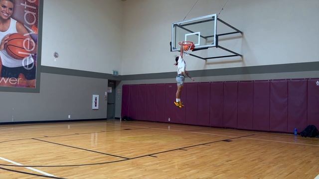 This Helped Me Dunk At 5'7 | FULL Plyometric Workout (No Equipment) смотреть онлайн