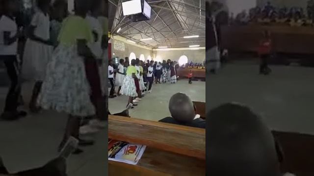 Samuel Ndungu performing at p.c.e.a amani parish nakuru смотреть онлайн