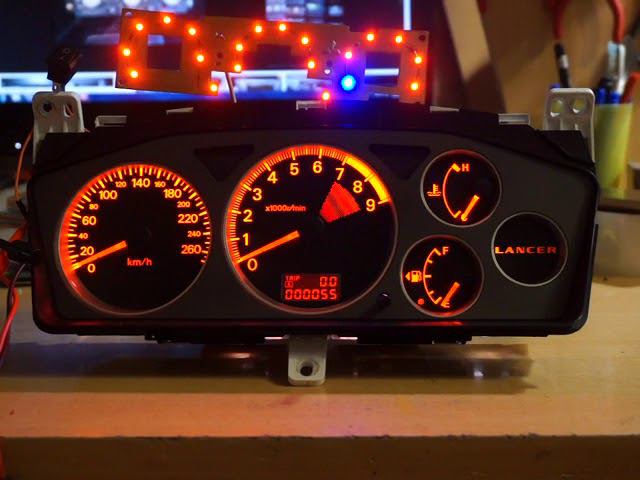 Mitsubishi Lancer Evolution приборная панель и блок климата классика супер! смотреть онлайн