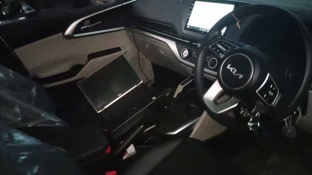 Kia Carens 2023 CNG Conversion by AV Automobile | A Sustainable Driving Experience! смотреть онлайн