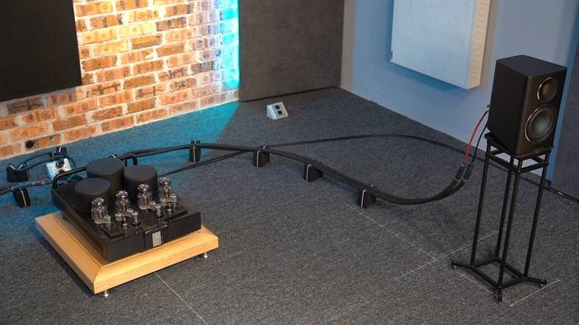 Elac Carina BS243.4 + Balanced Audio Technology VK-75SE смотреть онлайн