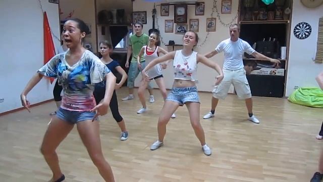 Reggaeton with Diana Rodriguez 19.07.2013 смотреть онлайн
