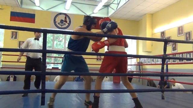 Анар Алыев (синий угол) - Первенство Москвы среди юниоров, 2 раунд смотреть онлайн