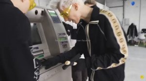 *Взламываю заброшенный БАНКОМАТ* *ДЕНЬГИ ВНУТРИ*