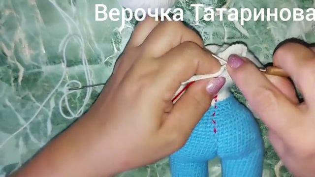 Мастер класс куклы доктора (врача) Эммы Авторская работа Часть 3.1 Тело /Ввязывание ручек смотреть онлайн