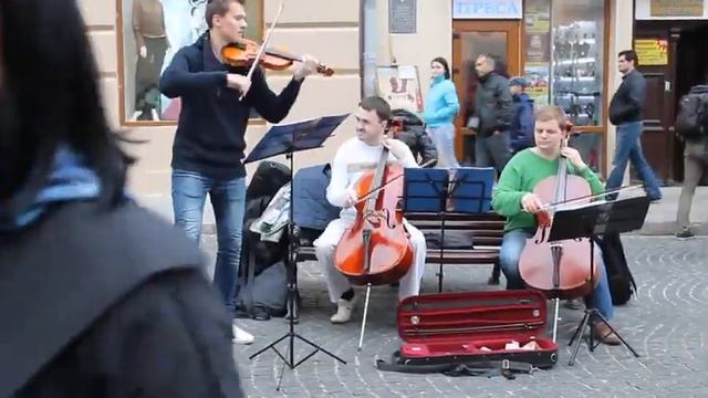 Хорошо исполнили песню