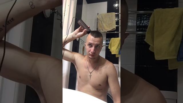 Стрижка своими руками) смотреть онлайн