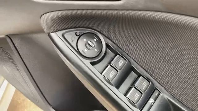 FORD FOCUS 1.6 ZETEC S TDCI 5d 113 BHP 2014(14) 71,019 Miles. смотреть онлайн