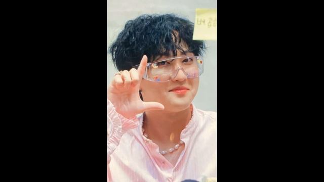 A Small Selection Of Photos Of Stray Kids In Which They Look Unrealistic.