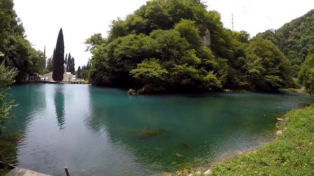 Абхазия. Новый Афон. Чёрные лебеди. Монастырь. Водопад. Священный грот. Часть 3 смотреть онлайн