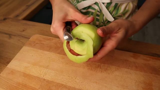 Кладу яблоки в масло и получаю Яблочное Объедение / ЖАРЕНЫЕ ЯБЛОКИ в кляре за СЧИТАННЫЕ Минуты смотреть онлайн