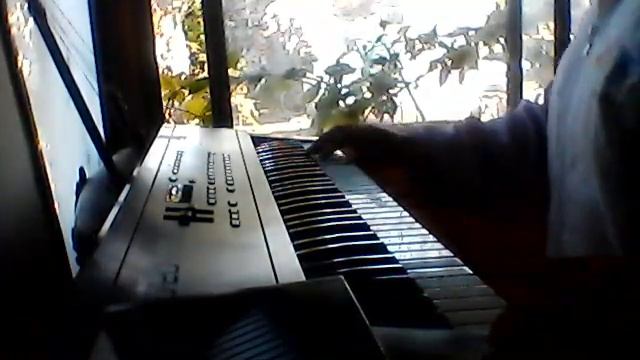 partie 9 de ma répétition avec le roland d20 synthétiseur смотреть онлайн