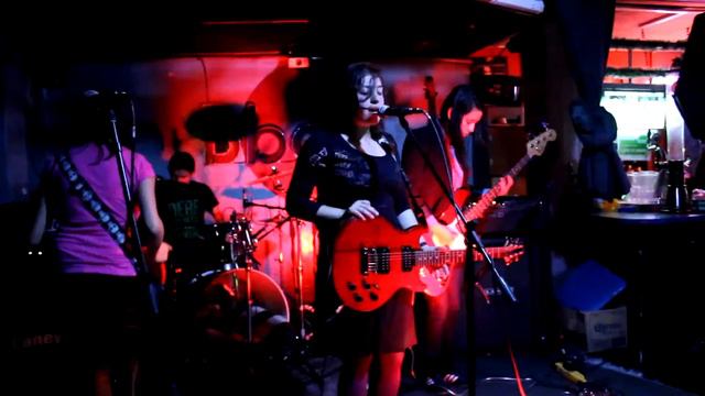 Billy Buttons - Hold On (vivo) смотреть онлайн