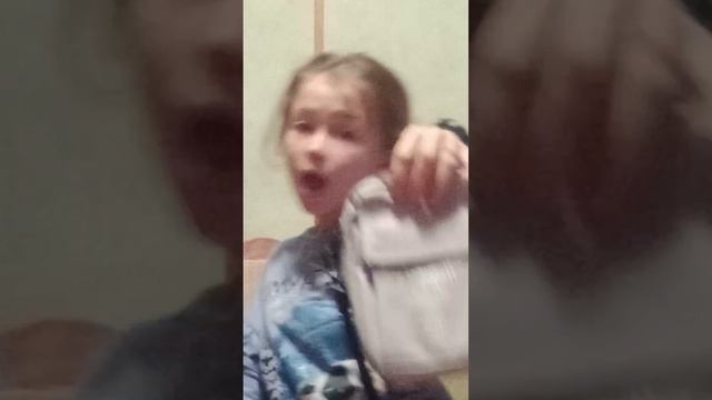 пусть не забывают Кто тут Королева Я раскидываю бабки направо и налево это моя манера жена миллионе смотреть онлайн