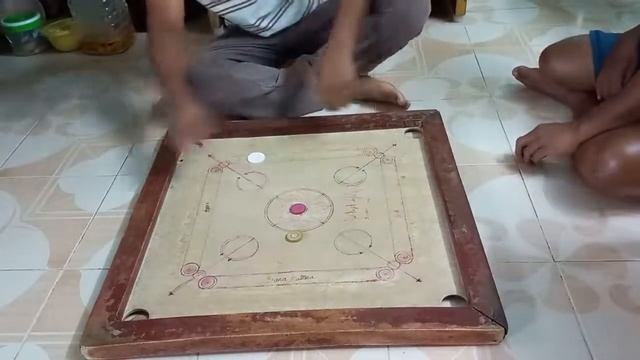 Six coins in six shots | Carrom for Fun смотреть онлайн