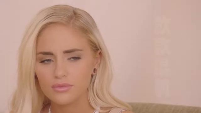 Naomi Woods