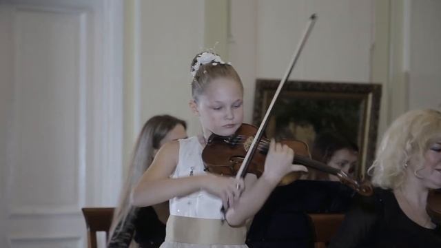 Татьяна Фоменкова и Камерный оркестр "Русский танец" П.И. Чайковский смотреть онлайн