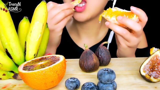 FRUIT ASMR: ASMR FRUIT PLATTER (BLOOD ORANGE, FIG, BLUEBERRIES, SUMO ORANGE, RASPBERRY)| TracyN ASM смотреть онлайн