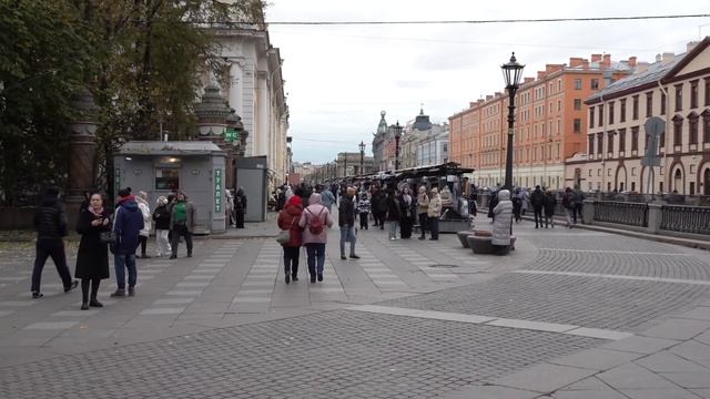 Walking Tour in St Petersburg, Russia N200 ? / ? Camera test Sony FDR-AX700 смотреть онлайн