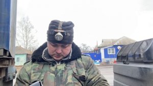 Как поменять ремень и ролик на Вольво Фш. Измерение давления топлива в домашних условиях.