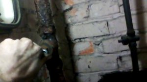 как включить и перекрыть воду в подвале
