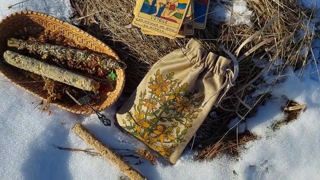ЗВЕРОБОЙ ?ХЕНДМЕЙД ? МАГИЧЕСКИЕ ТРАВЫ #магия #свечи #таро #назаказ #художник #роспись #asmr #ведьма смотреть онлайн