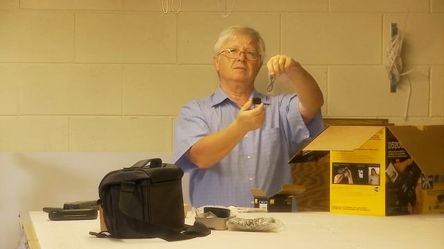 Unboxing Nikon D5200 - Kit with 2 Nikkor lenses and more... смотреть онлайн