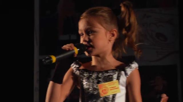 "А мне бы петь и танцевать", Вокальная студия "RESONANCE" смотреть онлайн