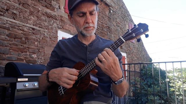 Hekimoğlu - Turkish Folk Song - Ukulele - Campanella Fingerstyle смотреть онлайн