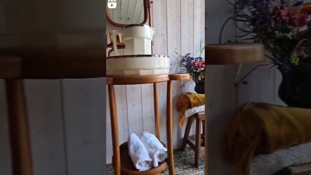 Rare Ancienne coiffeuse barbière Thonet bois courbé fin XIXe miroir pivotant @lacapucinebleue смотреть онлайн